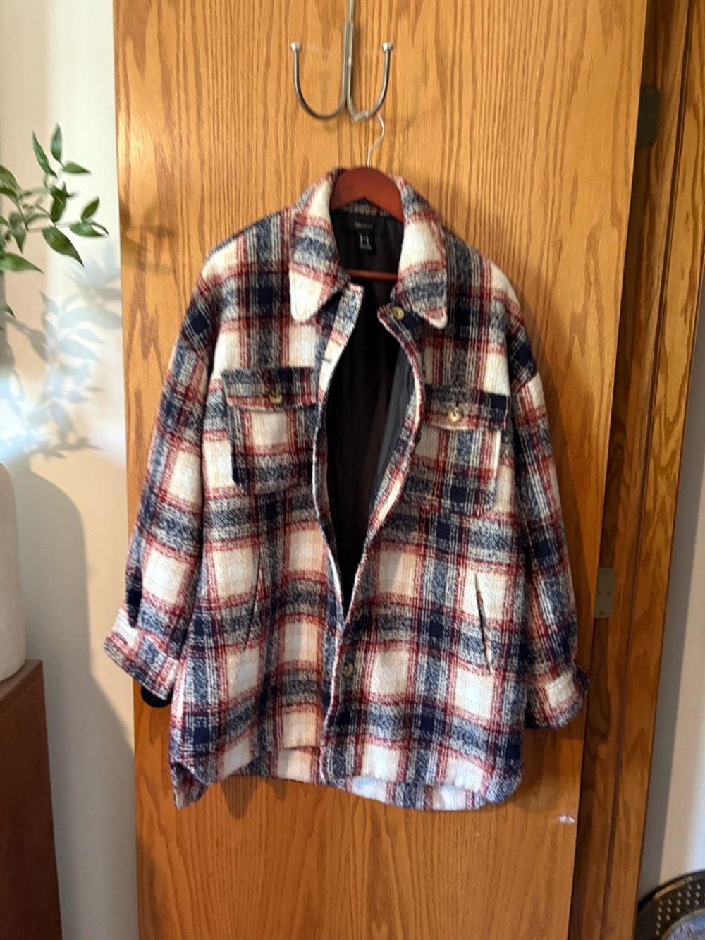 Forever 21 Plaid Teddy Jacket in Cream, Navy & Red